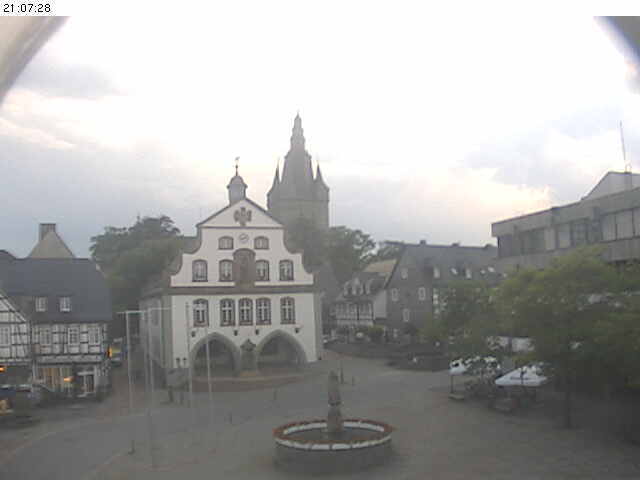Brilon Marktplatz.jpg (14115 Byte)